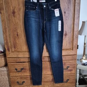 NWT Levi Signature High Rise Skinny Jeans 12L 31x32